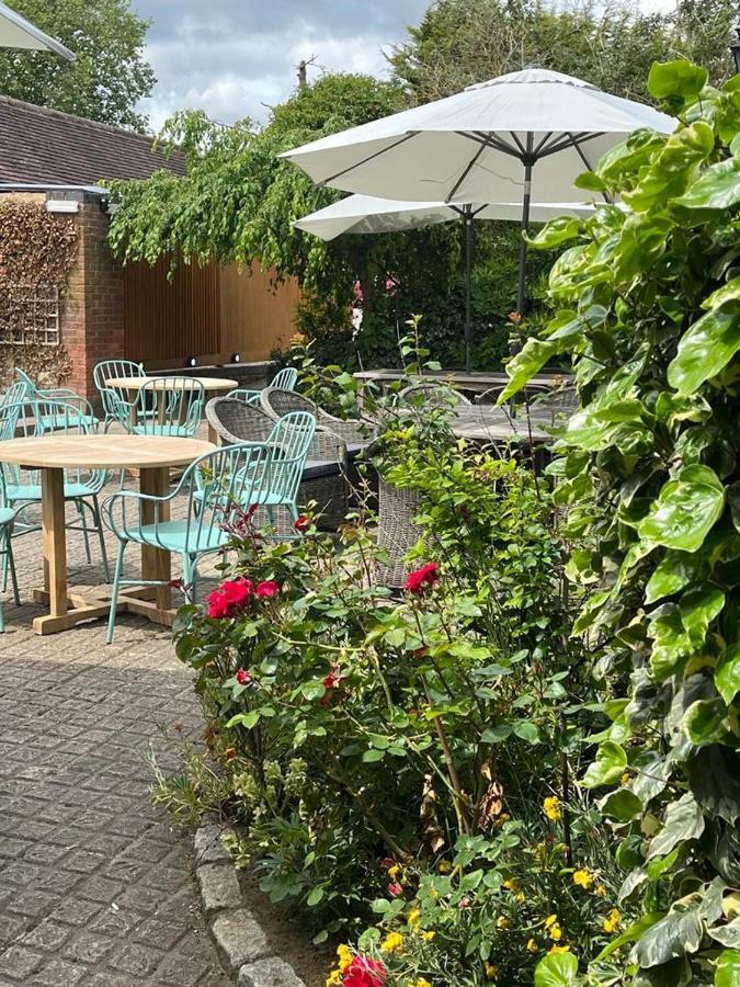 The Coach And Horses Hotel Garsington Exterior photo
